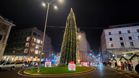 Varese: Conto alla rovescia, si accende l’Albero di Natale