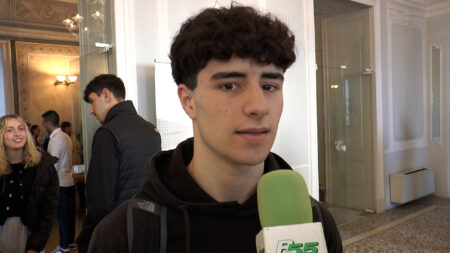 Varese: Paolo, 17 anni, vuole lavorare nella Sanità