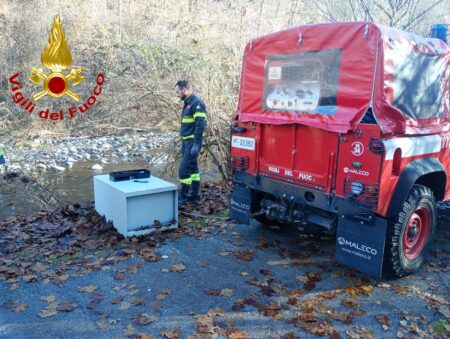 Montegrino: Cassaforte nel torrente, l'insolito recupero