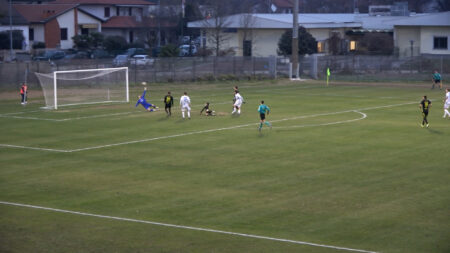Calcio: Un Magenta da sogno stende la Varesina