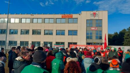 Mornago: Meta System, è iniziato il presidio dei lavoratori