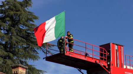 Varese: Santa Barbara, il coraggio dei Vigili del Fuoco