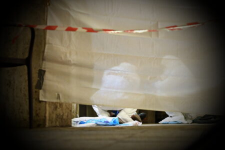 Perugia: Uccide la moglie e si spara