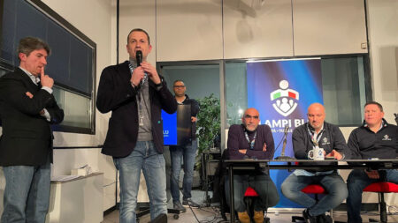 Busto: Agenti all'inseguimento della verità