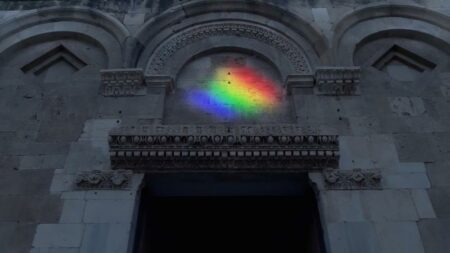 Gallarate: Ultimi tocchi di luce del designer Baratta