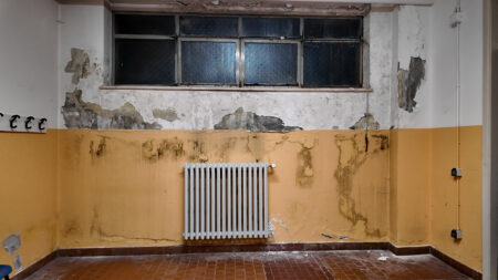 Varese: Spogliatoi “horror”, alla Foscolo si fa sport così