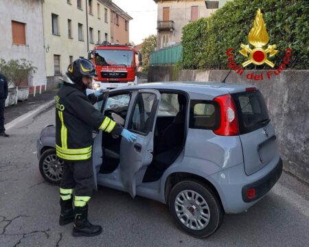 Caravate: Schianto in paese, ferito 75enne