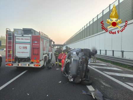 Origgio: Schianto sulla A9, autostrada in tilt