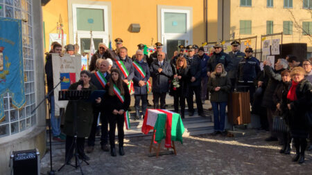 Venegono: Pietre d’inciampo, onore alla famiglia Costantini