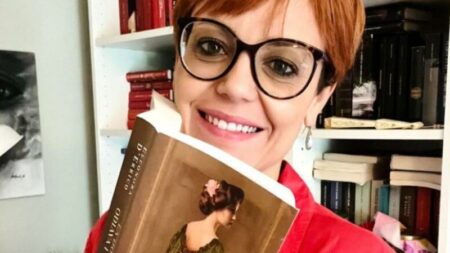 Somma: Moda ed emancipazione femminile in un libro