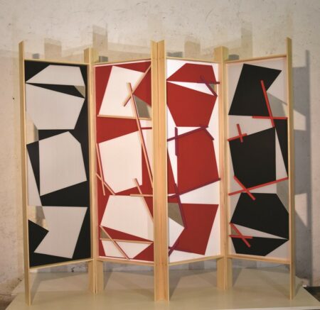 S. Donato M.: 23 artisti e il paravento come luogo di pensiero