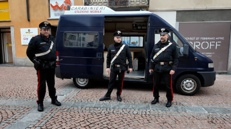 Varese: Carabinieri, pattuglia quotidiana nel centro città