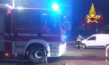 Bisuschio: Schianto tra due auto, ferita una donna