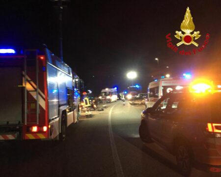 Fagnano O.: Scontro in via Magellano, 3 bambini coinvolti