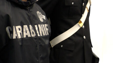 Oggiona: Multato, tenta di bruciare il Comando. Denunciato