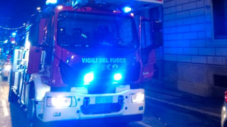 Cantello: Tetto in fiamme, notte di lavoro per i Pompieri