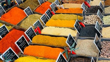 Gallarate: Profumi e sapori d'Oltralpe tornano in piazza