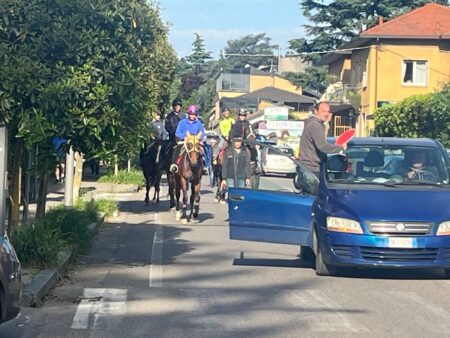 Varese: Fantini in protesta, "Riaprite le Bettole"