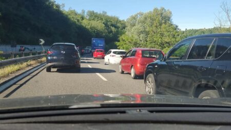 Vedano: Camion fermo, code chilometriche in tangenziale