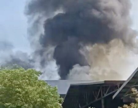 Busto: Incendio all’ex Accam, colonna di fumo nero