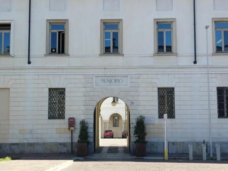 Busto: Lavorare in Comune, quattro nuovi posti in città