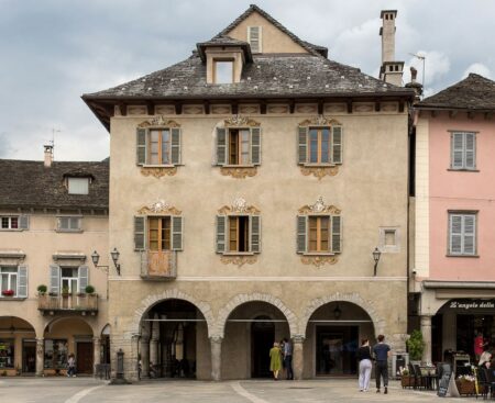 Domodossola: Casa De Rodis, in vetrina l’arte d’autore