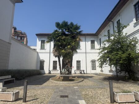 Busto: Lavori in biblioteca, variazione degli orari