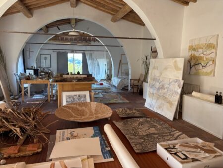 Crespina L.: “Ogni foglia un suono”, espone Charlotte Royle