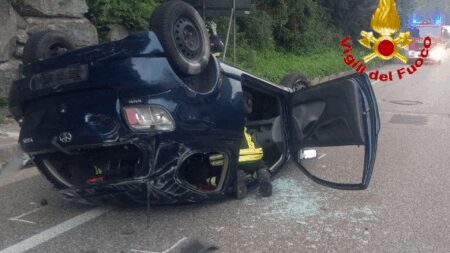 Varese: Si ribalta in via Peschiera, ferito 19enne