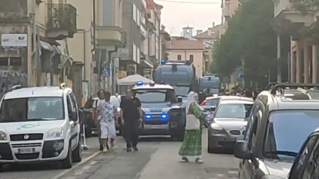 Varese: Blitz in via Como, 40 agenti in azione