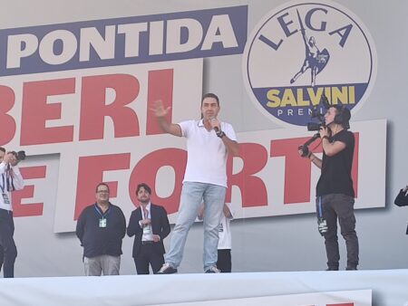 Pontida: Vannacci rilancia la Remigrazione