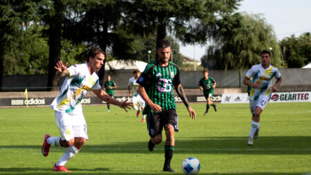 Calcio: La Castellanzese frana sul muro Zouaghi