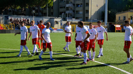Calcio: Il Varese vince la battaglia di Sestri Levante