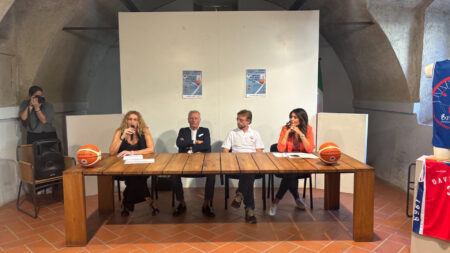 Gavirate: Basket femminile, una voce contro ogni violenza