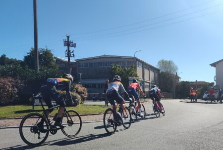Ciclismo: Il giorno della Gran Fondo, 3200 alla partenza