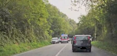 Vedano O.: Scontro tra due auto, ferite lievi e code