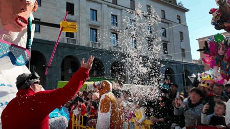 Varese: Stop ai coriandoli di plastica, vietati dai Comune