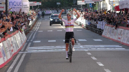 Ciclismo: Pogačar salda il conto con la Tre Valli Varesine