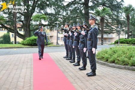 Varese: Il Generale Compagnone visita il Comando GdiF