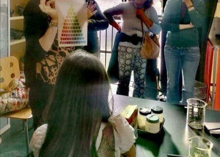 Busto: Museo del Tessile, la scienza “si sporca le mani”