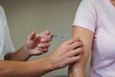 Busto: Asst Valle Olona, “Vax day, oltre 700 vaccinati”