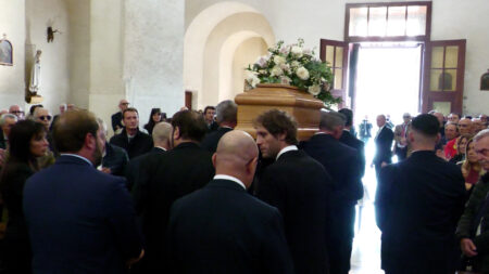 Varese: Brunella gremita per l’ultimo viaggio di “Sentom”