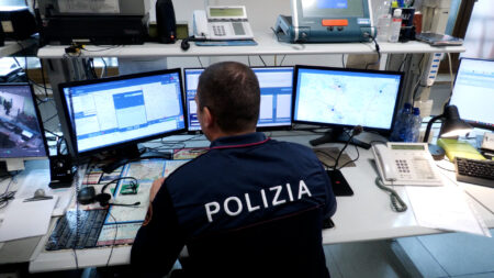 Varese: Ragazza picchiata, il video della polizia