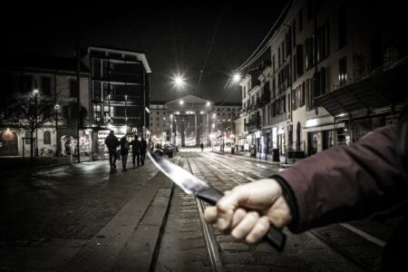 Milano: Giovane aggredito, è tempo di dire basta