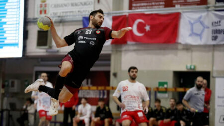 Pallamano: Il Cassano è solo al comando: 29-24 su Trieste