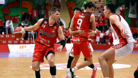 Basket: Legnano travolge Piacenza e rimane in vetta