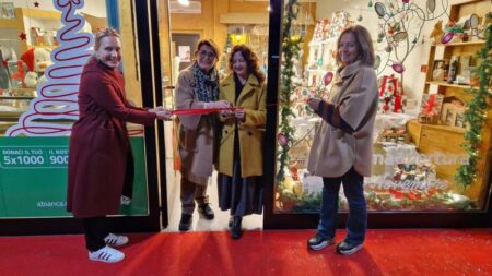 Busto: Tumori pediatrici, riapre la Bottega del fiore