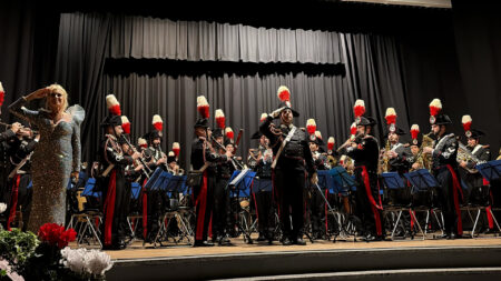 Luino: La Fanfara dei Carabinieri celebra il 90° dell'ANC