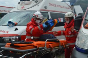 Vergiate: Scontro auto e moto sull’A8/A26, un ferito