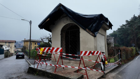 Varese: Via Postumia, la “Madonna” senza più il tetto